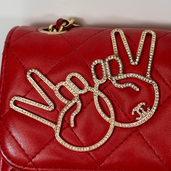 Lambskin Quilted Extra Mini V For Victory Flap Red - Picture 4 of 16